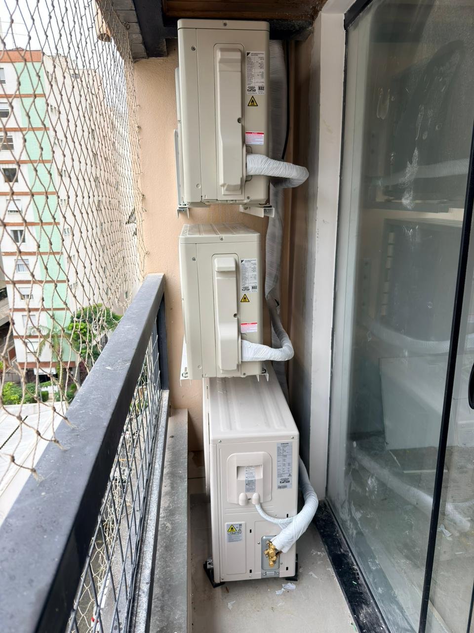 Instalação de ar-condicionado split realizada pela ÁrticoAr